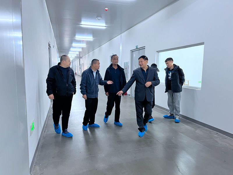 河南省電視臺、焦作市衛(wèi)健委領(lǐng)導(dǎo)到公司參觀！